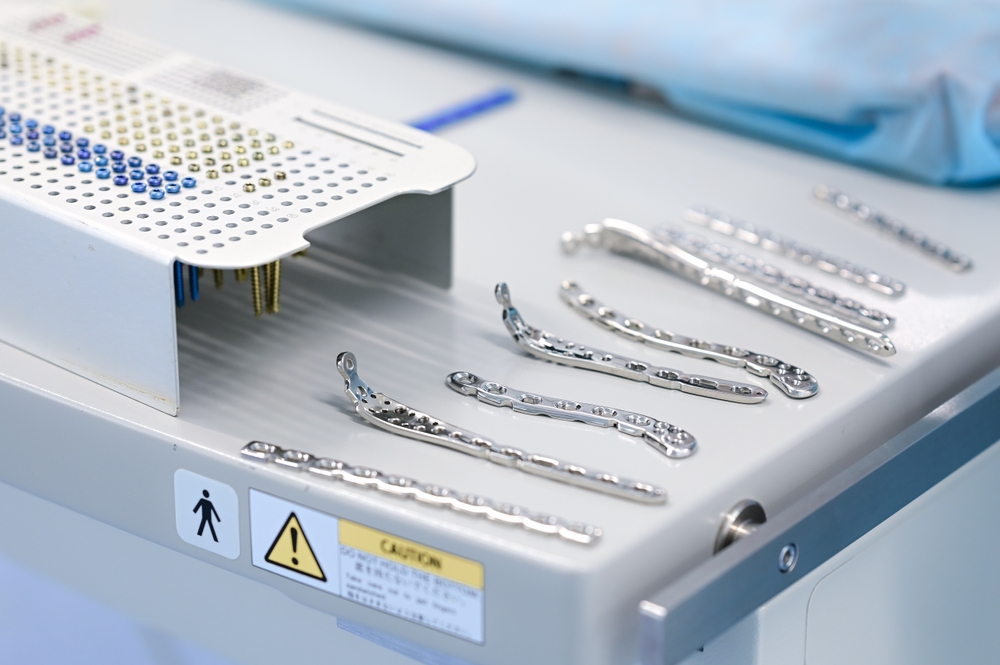 Orthopedic,Bolts,And,Screws,For,Surgery